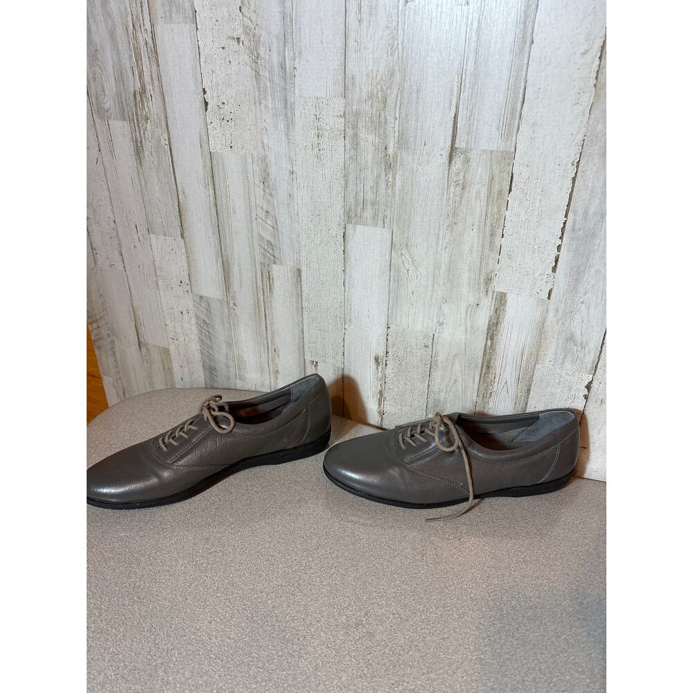 2 pair Womens Easy Spirit Lace up Oxfords‎ Gray and Brown - Picture 9 of 11